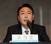 윤석열 "정책토론 해도 도움 안 돼"..與 "무능 드러날까 두렵나"