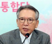 김형오, 윤석열에 쓴소리 "전략도, 말도, 참모도 문제"