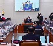 국회 정개특위, 3월 대선서 재외국민 투표소·투표시간 늘리기로