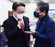 국회 정개특위 "3월 대선 재외국민 투표소 확대" 합의