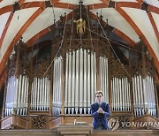 Germany Organist