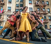 스필버그 '웨스트사이드스토리' 뉴욕 거리 막은 210명 뮤지컬 무대