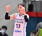'24년 차 백전노장' 정대영, 블로킹 1위로 도로공사 12연승 견인