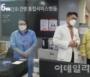 [포토]김부겸 총리, 코로나19 의료대응 현장점검