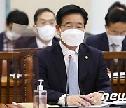 '행안위 전체회의' 질의 답변하는 김창룡 경찰청장