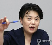 이재명 '탈모 공약' 직격한 윤희숙 "털퓰리즘이냐"