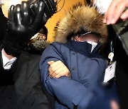 Employee arrested in Korea's largest embezzlement case