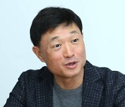 대선 뛰어든 '쌀집아저씨' "이재명 '나가수' 출격..제 점수는요"