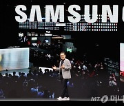 삼성·LG 'OLED 윈윈전략' 급물살..100조 TV시장 지각변동