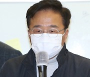 강원지사선거 출마 김우영, 홍남기·권성동 비판 왜?