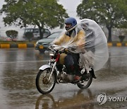 APTOPIX Pakistan Weather