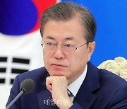 '사람이 먼저'라는 구호의 뒷면 [강성주의 홑눈겹눈]