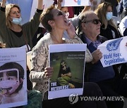 Virus Outbreak Lebanon Protest