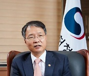 특허청장 "다른 나라서 초상권 단속 강요하냐 항변해와"