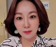 김지혜, 앞가르마 했더니.."아나운서 같으세요" 반응 폭발