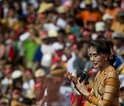 미얀마 군정, 수치에 징역 4년형 추가..총 6년형