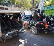 '무법천지' 아이티, 기자 2명 무장 갱단에 총 맞고 사망