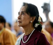 미얀마 군부, 아웅산 수치에 추가 4년형.."총 100년형도 가능"