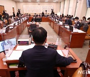 '고1 정당 가입' 법안 국회 통과..3월 재보선 고3 출마도 가능