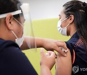 의료인이 코로나 백신 반대 활동?..뉴질랜드 의사 면허취소