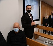 네타냐후-올메르트 두 전직 이스라엘 총리, 명예훼손 법정 공방