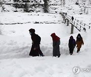 INDIA KASHMIR WEATHER