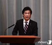 "일본 신규 확진자 하루 10만명 가능성"-前 방역 사령탑