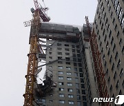 "전쟁 난 줄"..광주 아파트 외벽붕괴 현장 인근 주민들 '화들짝'