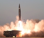 국제사회 규탄에도 또 미사일 쏜 북한..미·일·유럽, 대화 촉구