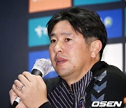 김도균 감독,'이승우의 스피드, 기대' [사진]