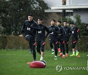 훈련하는 축구대표팀