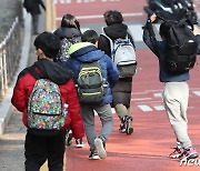 오미크론 확산 국면에서 개학..무방비 학교방역 위태롭다