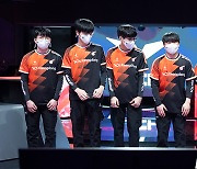 [포토] LCK 경기 나서는 광동 프릭스