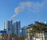 춘천 49층 아파트 불.."주민 3월 입주 예정, 인명피해 없어"