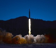 북한 '극초음속미사일' 실전배치되면 '사드'로도 막기 힘들다