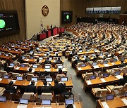 S. Korean public enterprises mandated to seat labor member on board