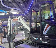 Doosan Bobcat boasts future of excavator with LG Display's transparent OLED