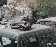 '국경분쟁' 중국·인도 14차 군단장급 회담 개최중