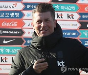 콜린 벨 한국 여자 축구대표팀 감독