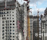 경찰, '광주 아파트 붕괴사고' 관련 하청업체 3곳 압수수색