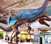 [Eye Plus] Excitement fills air as prehistoric world comes to life