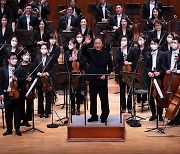 Chung Myung-whun appointed KBS orchestra's first honorary conductor