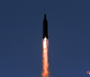 미, 북한 미사일 발사 규탄하며 "우리 무기고엔 도구 많다"