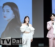 [TD포토] 안성훈 '정다경 가라그래 신곡 지원사격'