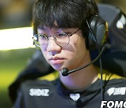 [포토] LCK 경기 준비하는 '도란' 최현준