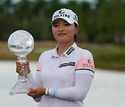 고진영, 세계 여자 선수 중 수입 6위