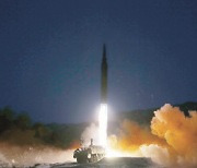 [정용수의 평양, 평양사람들] 무더기 미사일 과시로 복잡해진 북한 비핵화 방정식