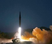 [속보] 합참 "북한, 동쪽으로 미상발사체 발사"