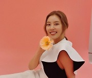 이규혁♥' 손담비, 웃음꽃 피웠네..다이어트 한다더니 미모 절정