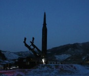 북한, 단거리 탄도미사일 2발 발사..새해에만 3번째